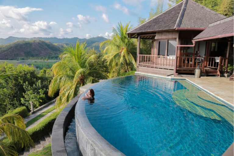 Luxury outdoor dining at Ubud rice terrace, Bali - vegetarian fine dining with tropical views
