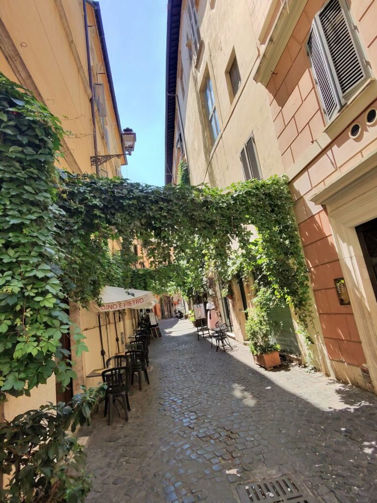Rome 3 day itinerary - ivy-covered Via Margutta lane in central Rome